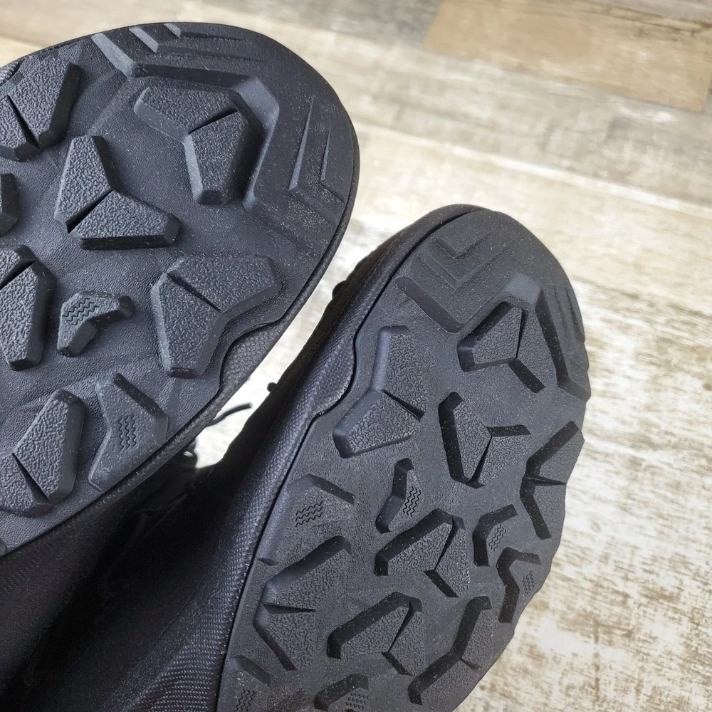 KEEN Uneek SNK Mens Chukka Boots Sz 11.5 Triple Black Mid Top Lace Up Waterproof